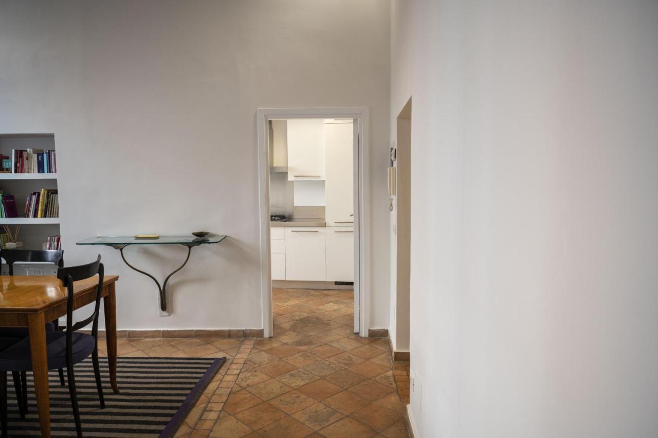 Artsy And Elegant Apartment Near Pantheon Rome Bagian luar foto