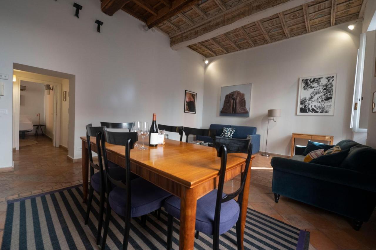 Artsy And Elegant Apartment Near Pantheon Rome Bagian luar foto