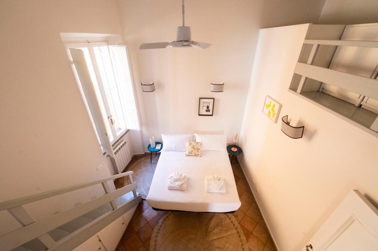 Artsy And Elegant Apartment Near Pantheon Rome Bagian luar foto
